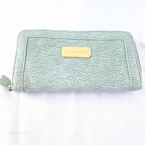 Large Steve Madden Summer Green Wallet Textured Design